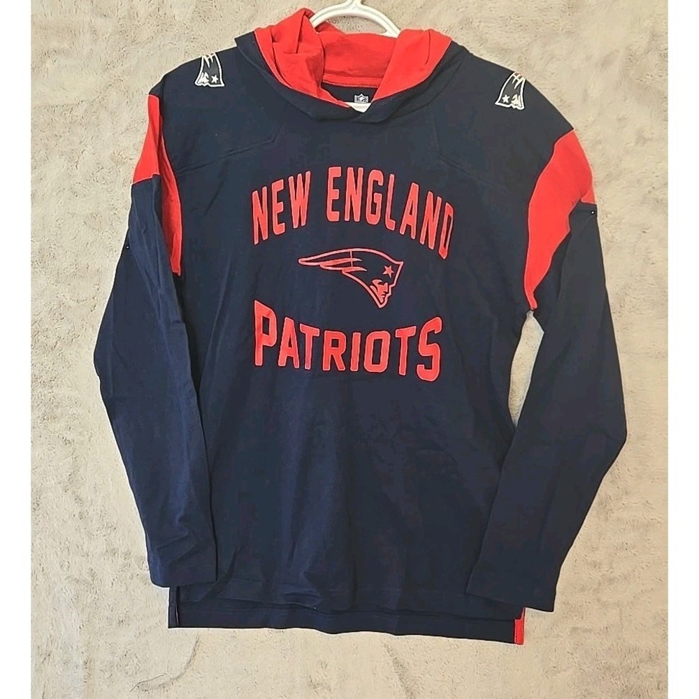 NFL Football New England Patriots Youth Long Sleeve Hooded T-Shirt Size L *NEW*